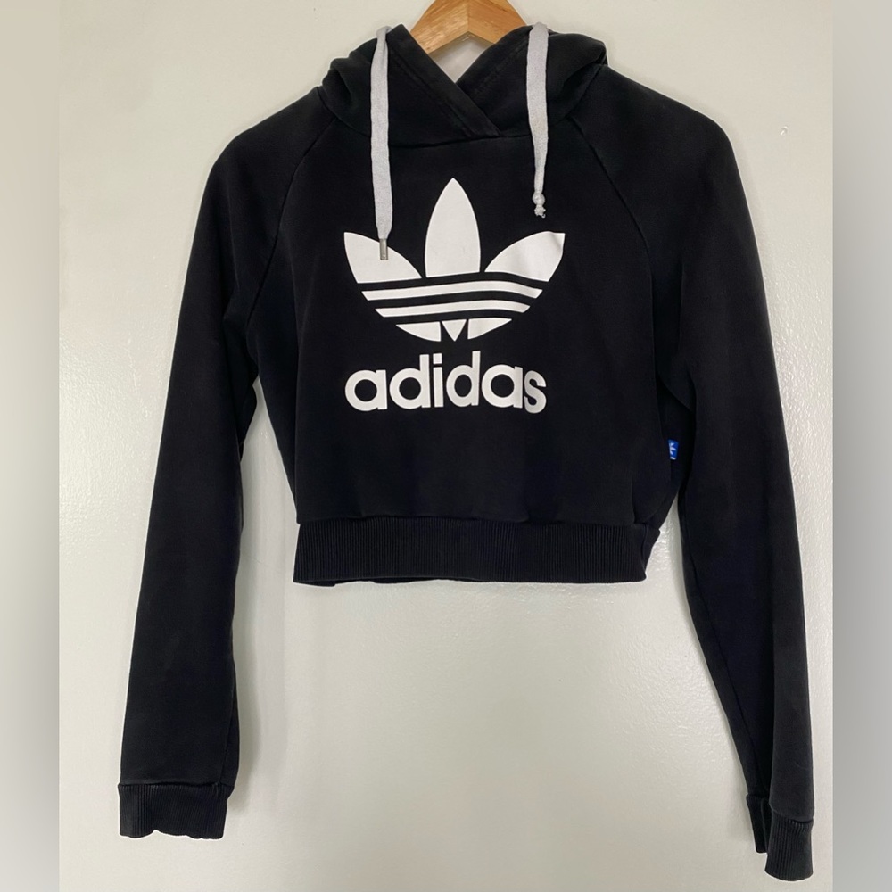 Adidas cropped women’s sweatshirt size small